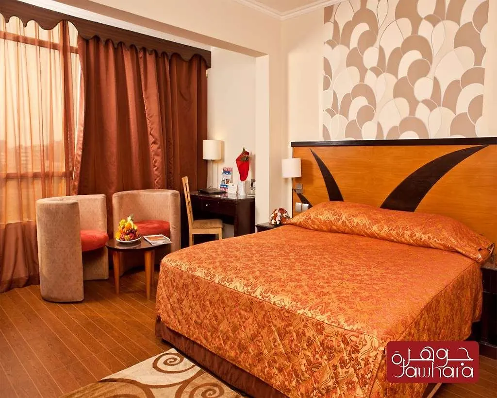 דובאי Al Jawhara Metro Hotel 2*,