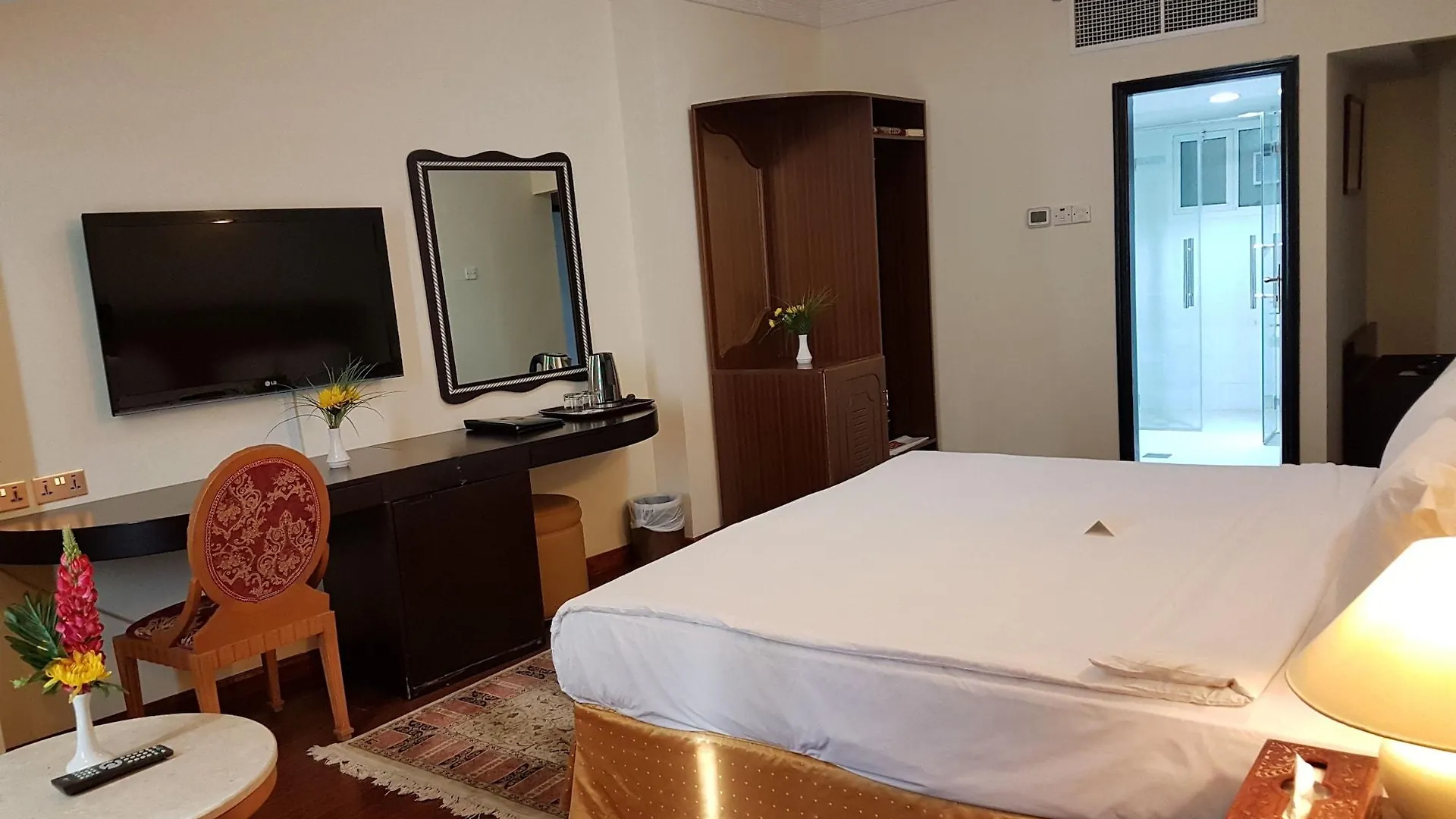 דובאי Al Jawhara Metro Hotel