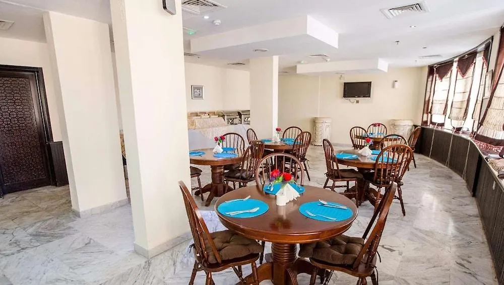 דובאי Al Jawhara Metro Hotel 2*,
