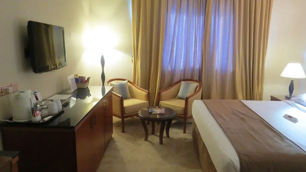 דובאי Al Jawhara Metro Hotel